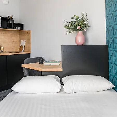 Le Parc 42 Saint-etienne Apartment *